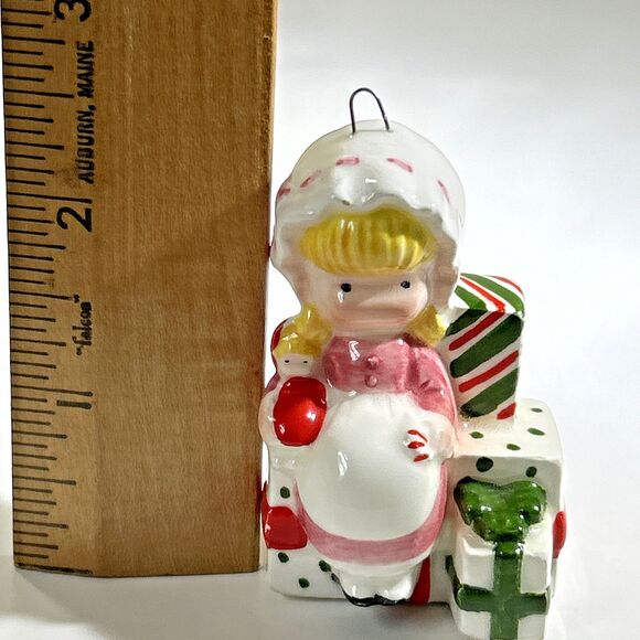 Vintage 1970s Joan‎ Walsh Anglund Girl w/ Gifts Ceramic Christmas Ornament Japan - Picture 6 of 6